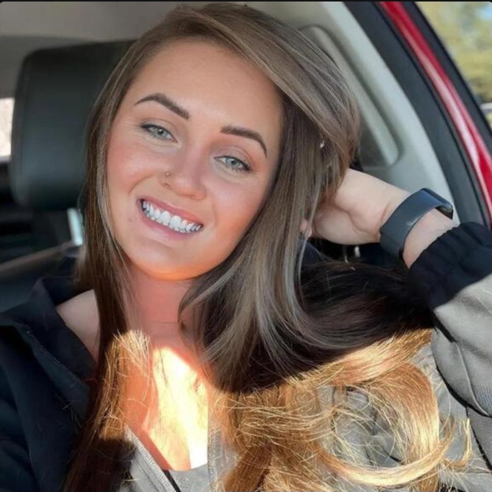 BigPopz72's tweet photo. Elena Katherine Moore, a 39-year-old personal trainer from South Carolina, was found dead in Lexington County. 

She'd been missing since June 11th. She was last seen at a planet fitness gym.

She was found dead in a wooded area, investigations are ongoing.

Pray for the family. https://t.co/zqw9fvFpUZ