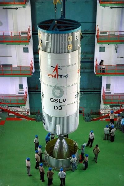 All_inspace's tweet photo. First cryo:

April 15, 2010.

India’s first cryogenic stage.

It failed.

We kept building.

Denied → Designed:

MTCR: No cryo for you.

ISRO: Hold my LOX.

GSLV-D3, 2010.

Hoisting history:

Crane cables.

Blue helmets.

-253°C inside.

India’s cryo debut.

Learn to fly:

GSLV-D3 failed.

GSLV-D5 succeeded.

That’s rocket science.

GS3:

LOX + LH2.

75 kN.

720 seconds.

Made in India.

Before success:

2010: GSLV-D3 fails.

2014: GSLV-D5 succeeds.

2026: GSLV routine.
