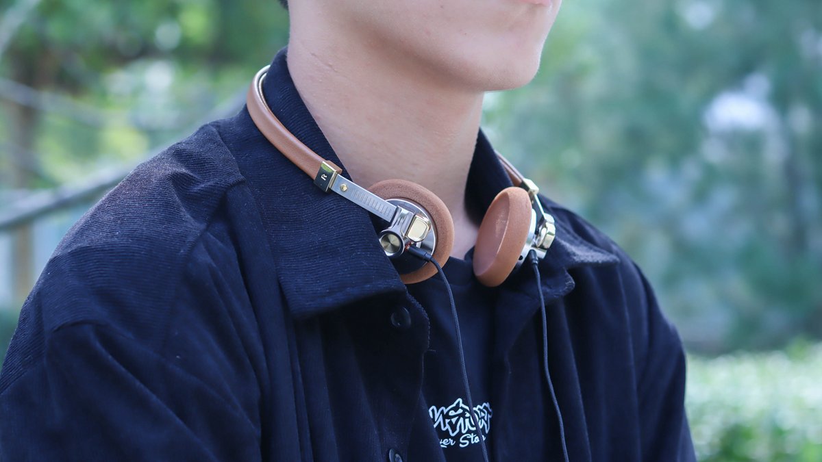 xHUJ429Qwwd0as0's tweet photo. Just discovered a hidden indie gem that turns every commute into a cozy sound escape—this track’s soft melodies hit exactly right! What’s your go-to vibe for a quiet day https://t.co/iWfKWcSZtC