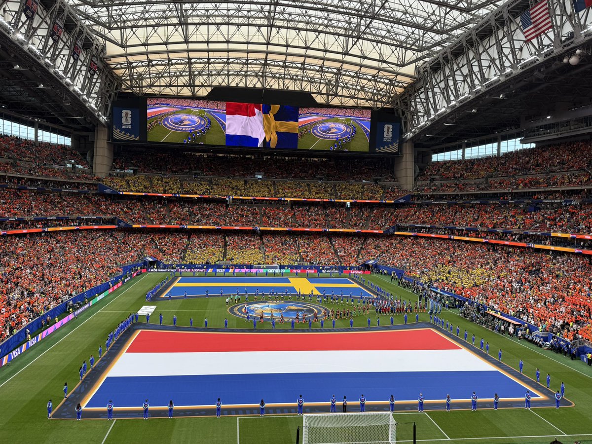 GAEscobarMD's tweet photo. Last game in a whirlwind of World Cup- week and it’s time to get back to work and watching only on a phone… or on a couch…. What a crazy month.

Can’t wait to see how far @USMNT and team Mexico will go…very intriguing start for both! https://t.co/7zKmnHYlbg