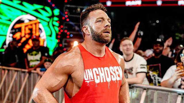 WrestleFeatures's tweet photo. Results from WWE Live in Cardiff tonight:
- Jimmy Uso def. Dirty Dom
- Raquel def. Lyra 
- Penta def. Ethan Page (DQ)
- Penta &amp; Gable def. Page &amp; Rusev
- Montez Ford def. Theory
- Sol Ruca def. Bayley, IYO &amp; Roxanne  
- LA Knight def. Bron Breakker https://t.co/mYePKwdsGt