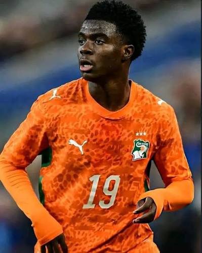 Del_Pierroo's tweet photo. Un ragazzo di nome Christ Oulai ha letteralmente bloccato il centrocampo della Germania. È un vero e proprio talento naturale! https://t.co/dfUlt0WHNN