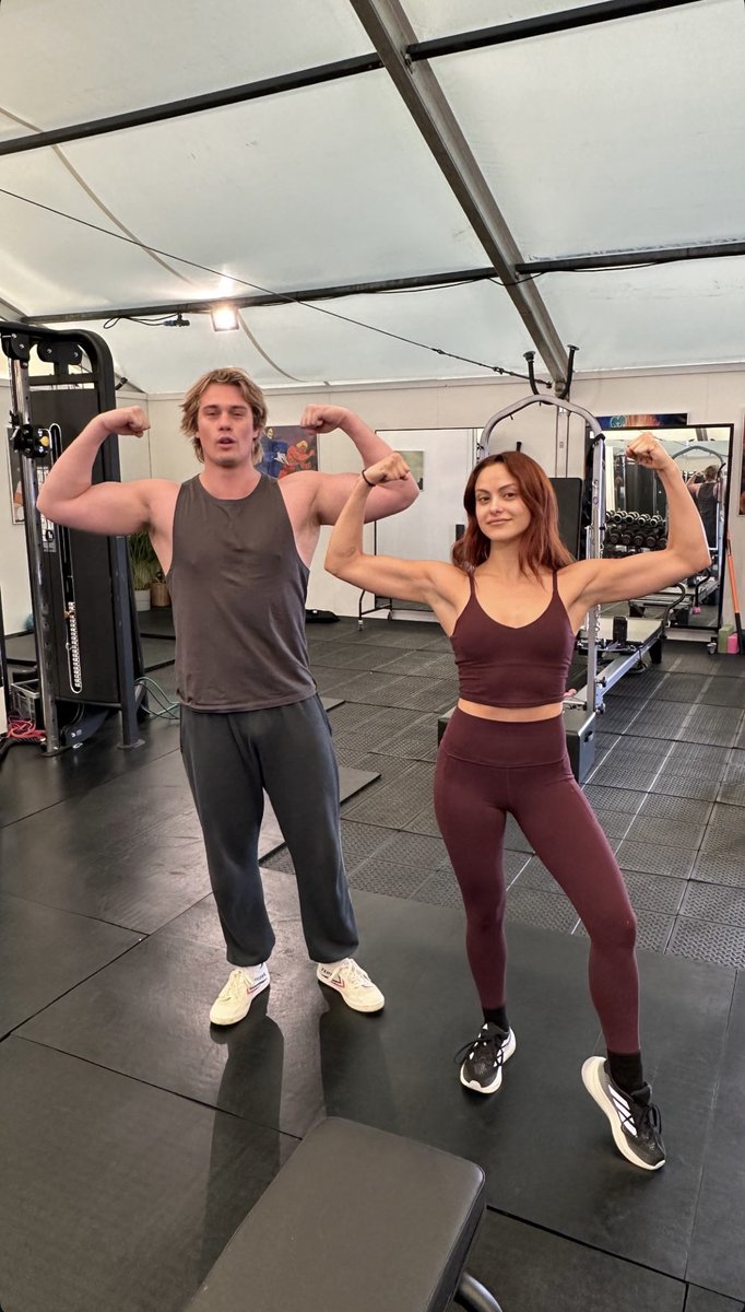 teamtaynick's tweet photo. Nicholas Galitzine and Camila Mendes training together for ‘Matters of the Universe’!

📲 davidhigginslondon via Instagram stories https://t.co/dZzi2GIcls
