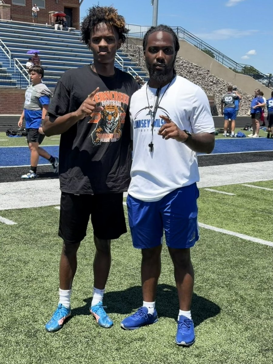 javiswallace4's tweet photo. Today I had a great camp at  @LWUfootball . Thank you so much to @CoachLance27 for giving me the opportunity to showcase my skills ! 
@FernCreekFB @CoachBright11 https://t.co/4hRvosXM3K