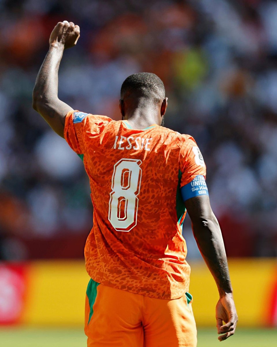 CAF_Online's tweet photo. Franck Kessié opens the scoring. Just like leaders do. 🇨🇮🐘

#FIFAWorldCup https://t.co/IS5xm3IFio