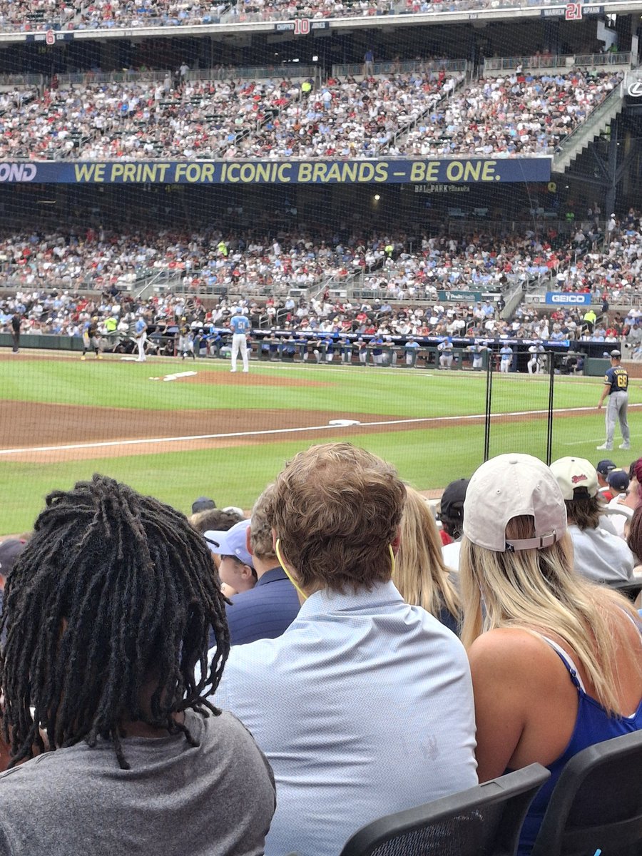 fan4ever31's tweet photo. It's Chris Sale Day! #Braves https://t.co/ZMRwessKdk