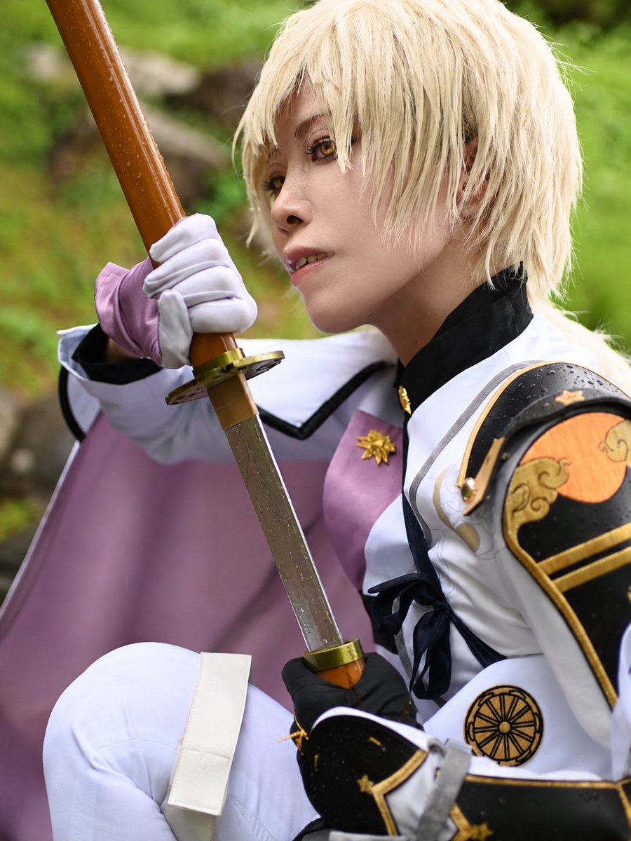 0909kiichan0909's tweet photo. 【Cosplay/刀剣乱舞】髭切(極)

━     なんでもないよ  ━

📸→やすひで(@CAMDOLPROJECT )様 https://t.co/dNWbjCo7yd