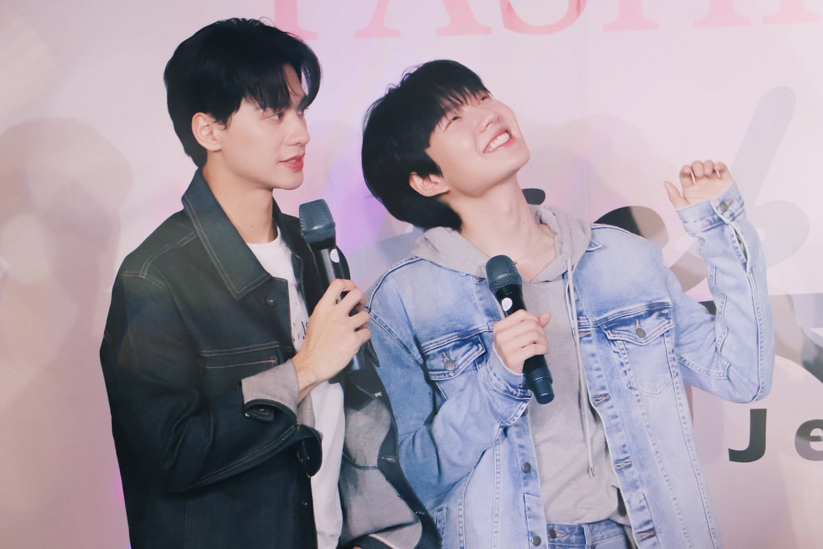 somsiri_srk's tweet photo. ตั้งใจนั่งรถไปหาตั้ง 2 ชม.แหนะ 🫶🏻💕🙌🏻 https://t.co/u0cjeQJp4G