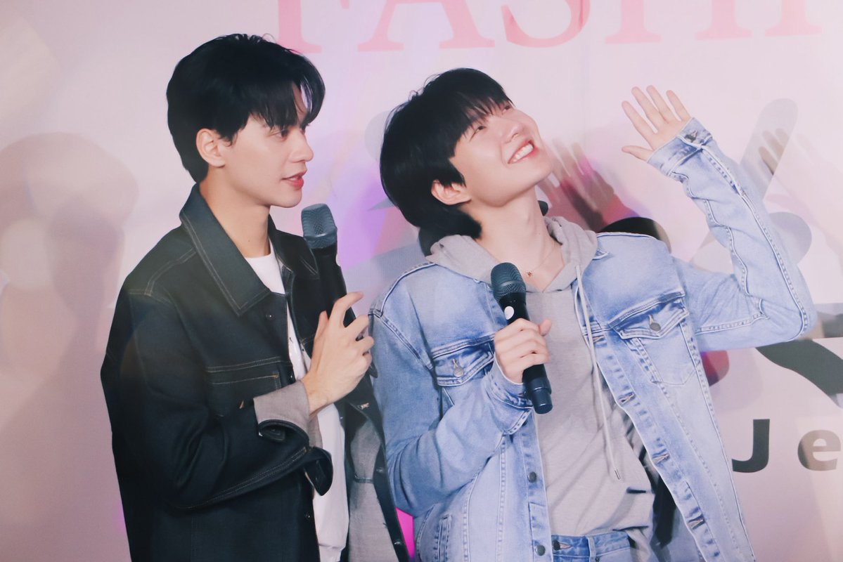 somsiri_srk's tweet photo. ตั้งใจนั่งรถไปหาตั้ง 2 ชม.แหนะ 🫶🏻💕🙌🏻 https://t.co/u0cjeQJp4G