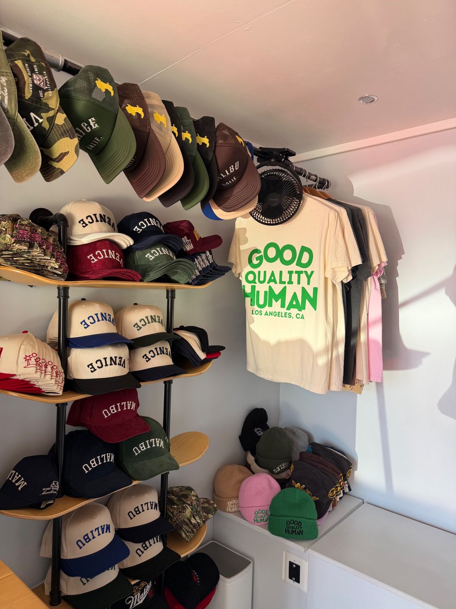 GoodQualityHum's tweet photo. Come visit us at the truck today and tomorrow from 12-5! We'll be waiting to see you on Abbot Kinney in Venice✨

#venice #losangeles #streetwear #goodqualityhuman https://t.co/LoccR1t84G