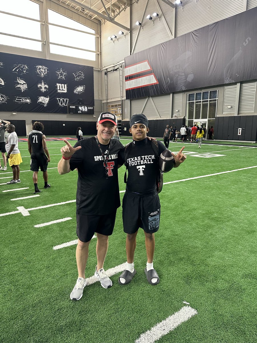 Rayden_Warren7's tweet photo. Had a great time in Lubbock for a Texas tech camp. Big thanks to the coach’s for having me out and letting me compete @GarretMcGuire @Coach_Leftwich @JoeyMcGuireTTU @lindseyscottjr @CSmithBball @QB_Doctor https://t.co/BLXpaK7KlB