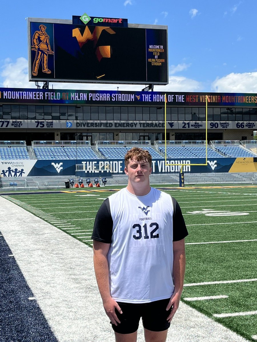 AidenEstep's tweet photo. Had a great time at @WVUfootball camp today. Thank you for the invite, would love to be back. @TArlesic12 @RealCoachRod @AlexMillerWVU @Coach_Dressler @TreylenBrown @FettyEric @K2G8 @LoganFischer52 
@cballengee20 https://t.co/eCtCS8xW18