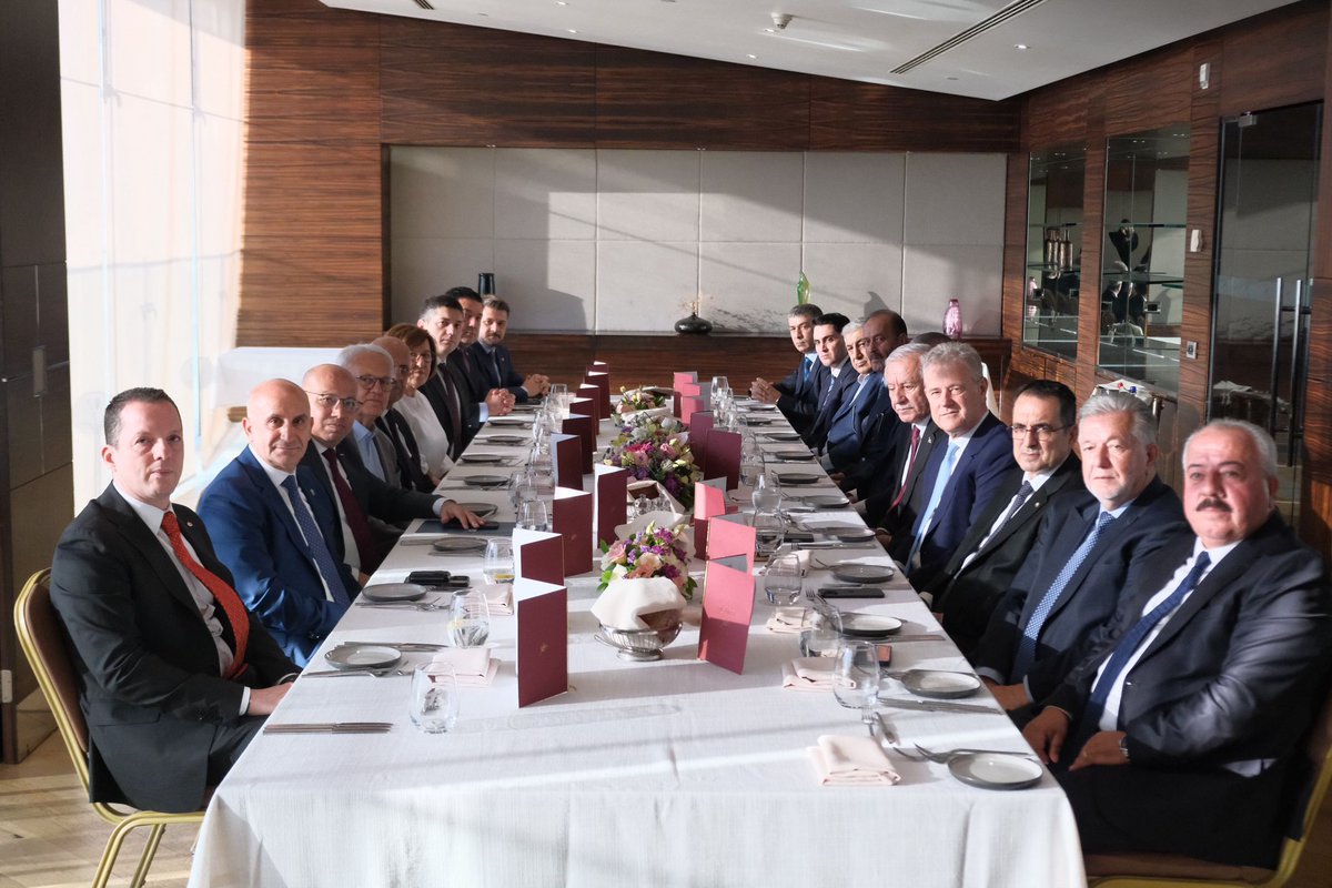 DikiliOtb's tweet photo. TBMM Başkanvekili ve Milliyetçi Hareket Partisi İstanbul Milletvekili Celal Adan’ın teşrifleriyle düzenlenen yemeğe İzmir Ticaret Odası Yönetim Kurulu Başkanı Mahmut Özgener ve Meclis Başkanı Selami Özpoyraz ev sahipliği yaptı.

Toplantıya, MHP Genel Sekreter Yardımcısı ve İzmir Milletvekilimiz Tamer Osmanağaoğlu, MHP İzmir İl Başkanı Veysel Şahin, İzmir Ticaret Odası Yönetim Kurulu Başkan Yardımcısı Cemal Elmasoğlu, Dikili Jeotermal Isıtmalı Sera OTB Yönetim Kurulu Başkanımız ve İzmir Ticaret Odası Yönetim Kurulu Üyesi Mehmet Şahin Çakan, Yönetim Kurulu Üyemiz ve İzmir Ticaret Borsası Yönetim Kurulu Başkan Yardımcısı Ercan Korkmaz, İzmir Ticaret Borsası Meclis Başkanı Ömer Gökhan Tuncer, Ege İhracatçı Birlikleri Koordinatör Başkanı Muhammet Öztürk, EİB Kuru Meyve Birliği Yönetim Kurulu Başkanı Yusuf Gabay, İzmir Esnaf ve Sanatkarlar Odaları Birliği Yönetim Kurulu Başkanı Yalçın Ata, BASİFED Yönetim Kurulu Başkanı Semiha Güneş, EGİFED Yönetim Kurulu Başkanı Alp Avni Yelkenbiçer, MÜSİAD İzmir Yönetim Kurulu Başkanı Gökhan Temur ve parti il yöneticileri katıldı.