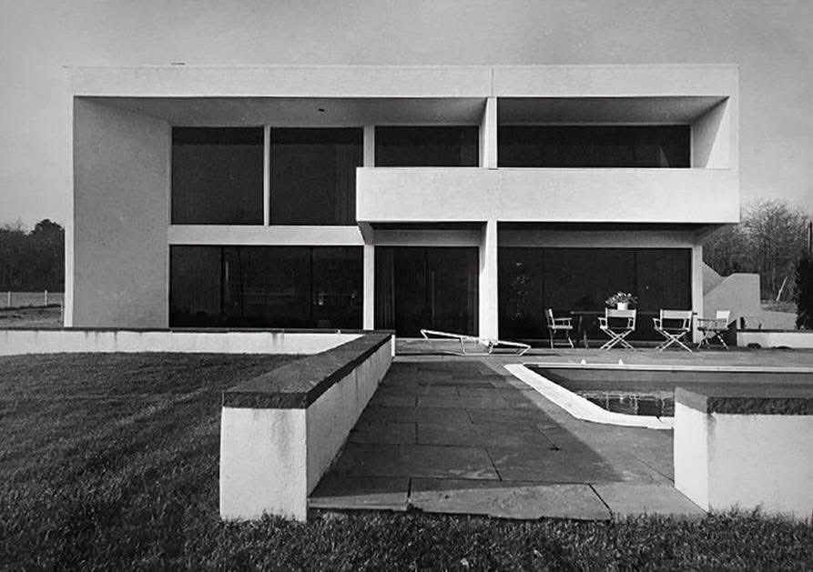 TRES60Blog's tweet photo. Barbara y Julian Neski — 

Casa Robert Sabel, construida en Water Mill (Bridgehampton, Nueva York), en 1970 por los arquitectos Barbara y Julian Neski.

#RobertSabelHouse #arquitecturamoderna #modernarchitecture #BarbaraandJulianNeski https://t.co/dkjF6fsMmP