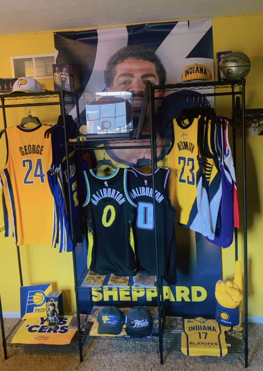 BennHoops's tweet photo. Ben Sheppard shrine

#YesCers @Pacers https://t.co/ycaCzjPXI7