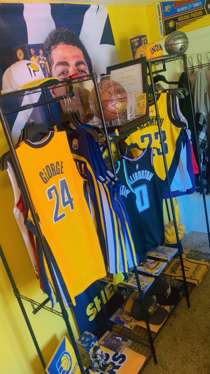 BennHoops's tweet photo. Ben Sheppard shrine

#YesCers @Pacers https://t.co/ycaCzjPXI7