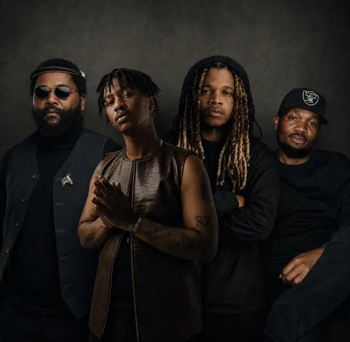 2022AFRICA's tweet photo. "The Trap Temptation" By Emtee, Sjava, Saudi And Ruff

Based on 7 songs that Charted on the SA 🇿🇦 Spotify daily Chart it Received 150,37K Streams on its fourth day

The album is Reported to have Received 192K Streams in total on its fourth day on SA🇿🇦 Spotify https://t.co/DJVE7zsvMZ