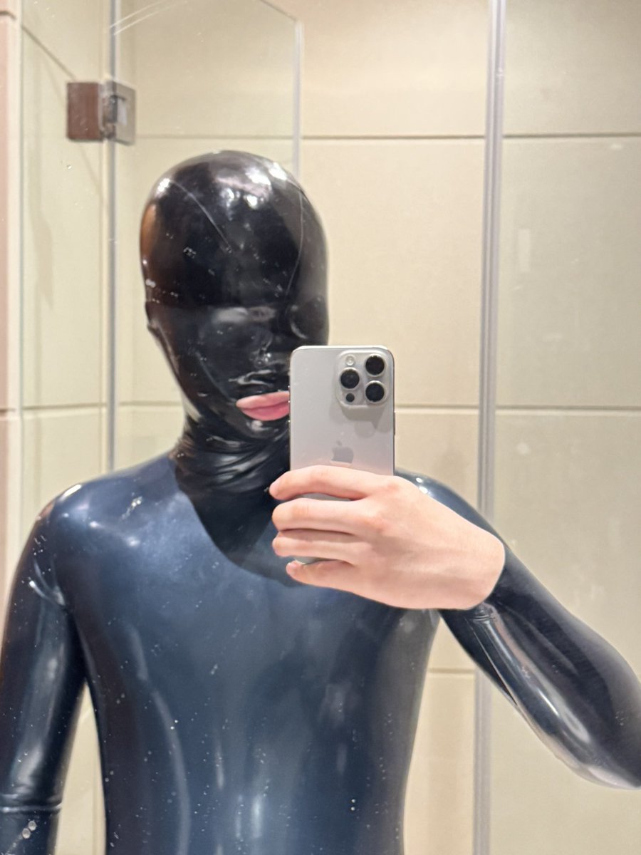 Yu_Latex tweet media