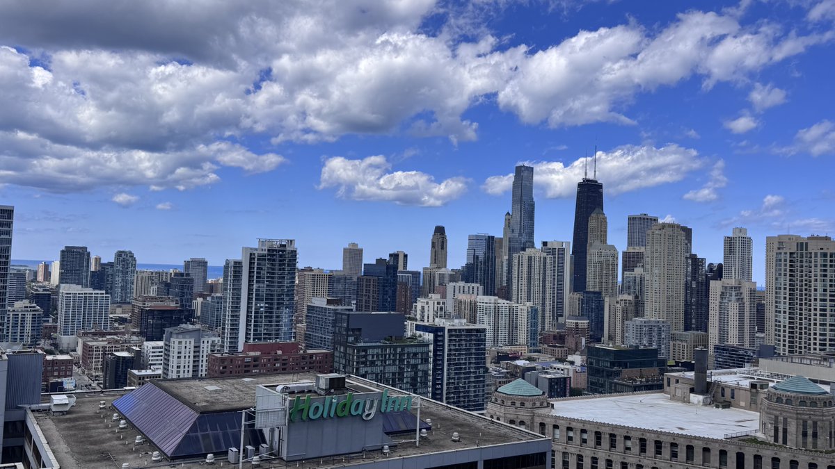 RichardERoeper's tweet photo. Pretty as a picture. #Chicago https://t.co/0LeY4qPDHQ