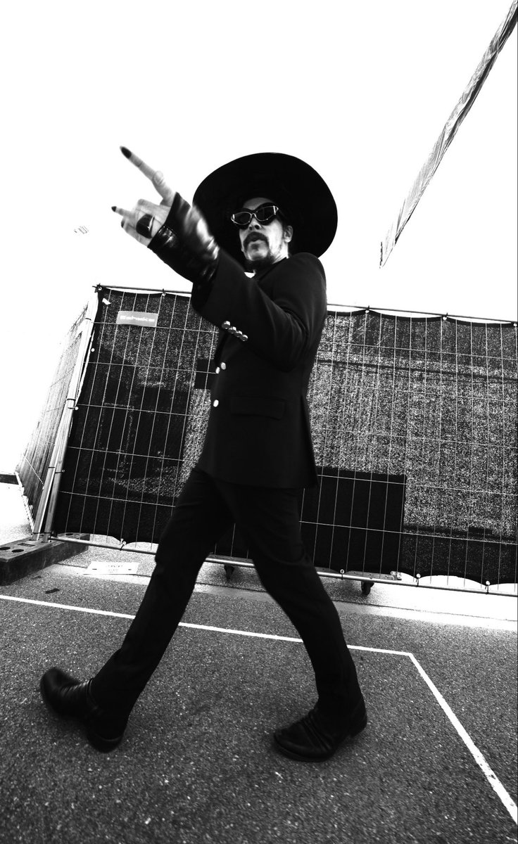 EmpireOfTheSun's tweet photo. Backstage Zurich, Switzerland https://t.co/WfrmzlFwwx