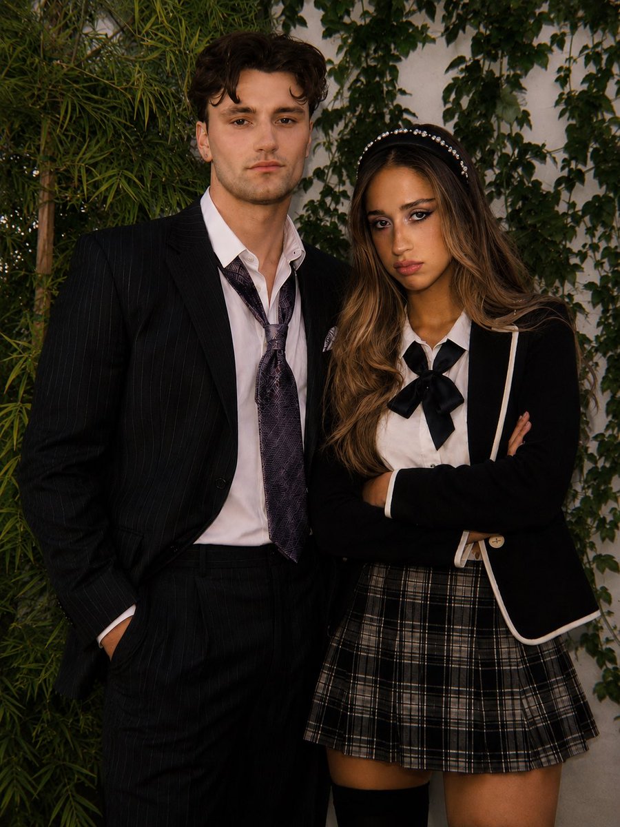 maxharringt's tweet photo. chuck bass&amp;blair waldorf https://t.co/FnZ5DLiH7P