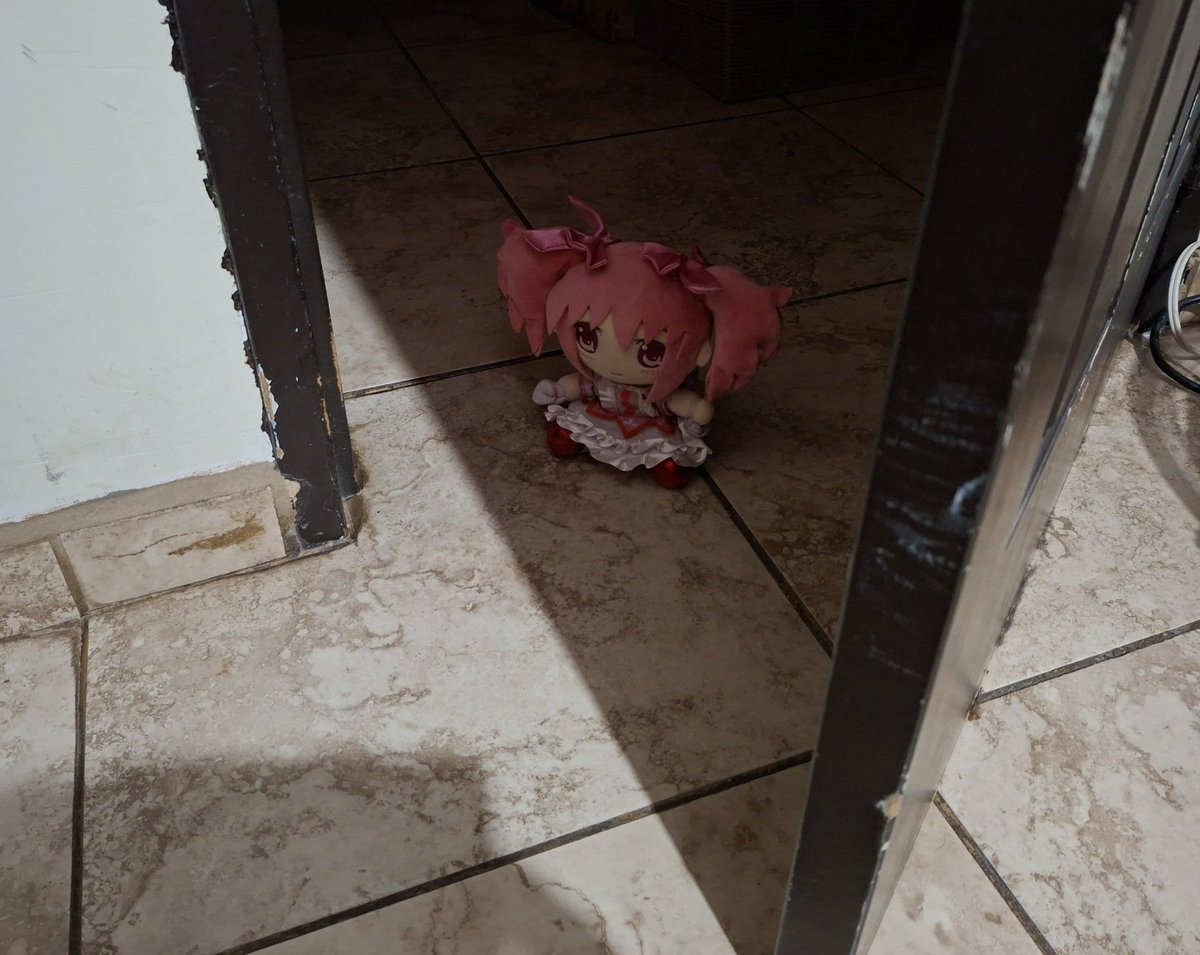 UglyMadokaPlush tweet picture