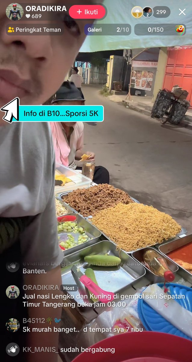 bakuldimsum_'s tweet photo. Iseng scroll tiktok, ada yg live jualan nasi lengko sama nasi kuning jam 3 pagi. Rakyatnya pekerja keras tp syg punya pemerintah hobbynya dzalim ke rakyatnya sendiri 🥺 https://t.co/VbpvbpjBiw