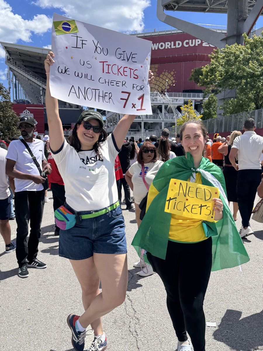Juamperz's tweet photo. “If you give us tickets, we’ll cheer for another 7-1” 😳😂

Football fans always find a way to steal the spotlight.

Outside the stadium in Toronto, ahead of Germany 🇩🇪 vs Ivory Coast 🇨🇮

#WorldCup2026 #FIFAWorldCup #Toronto #Germany #IvoryCoast #BrazilFans #FootballFans #Soccer https://t.co/tzB2EmbYUr