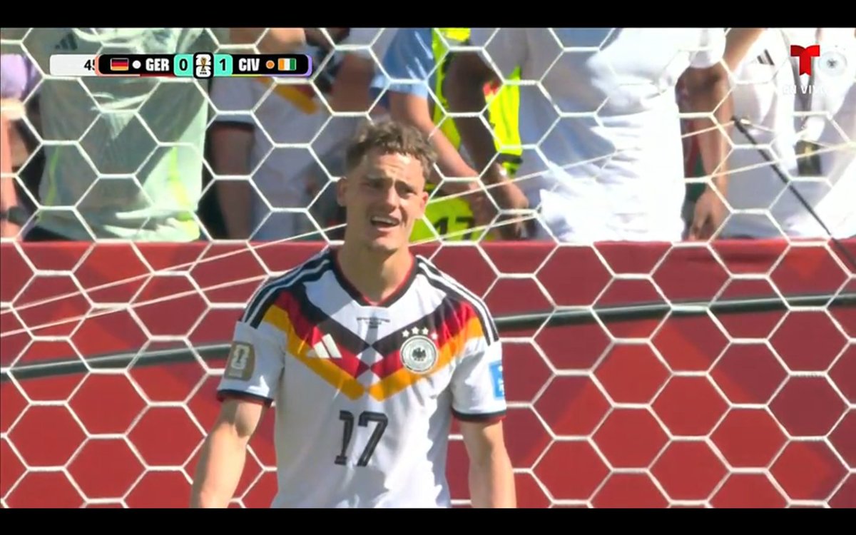 ElTioRockMX's tweet photo. Costa de Marfil está metiendo en problemas a Alemania y lo derrota 1-0 al medio tiempo.   🇨🇮 https://t.co/buO1GCuQig