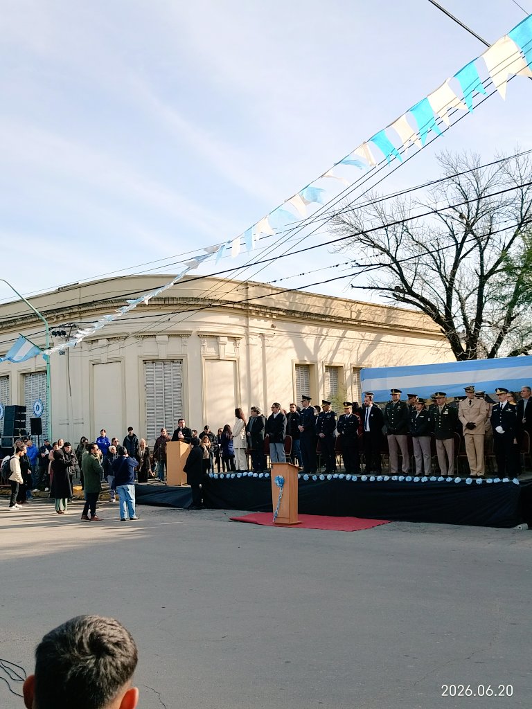 Alefranzolini's tweet photo. Desfile cívico Militar!! Día de la bandera. https://t.co/NRNpUrNZLn