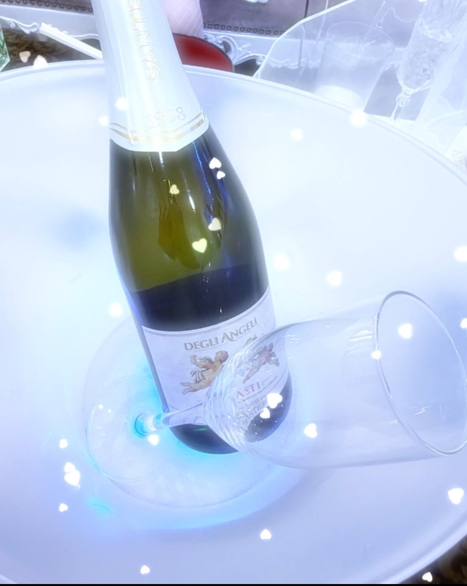 nyado_rusu's tweet photo. 結婚してくれてありがとうございました💍
全部遠隔だったのでまたお礼動画送ります😭💕 https://t.co/haOIxToYBs