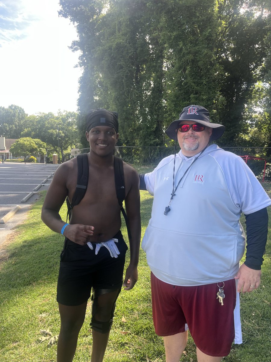 mpowell1624's tweet photo. Had a great time at @LRBearsFootball  @coachSocha
@Jhilly79 @CoachShaneShort @TDBELL29 @coachherron https://t.co/5ST3k80WZ0