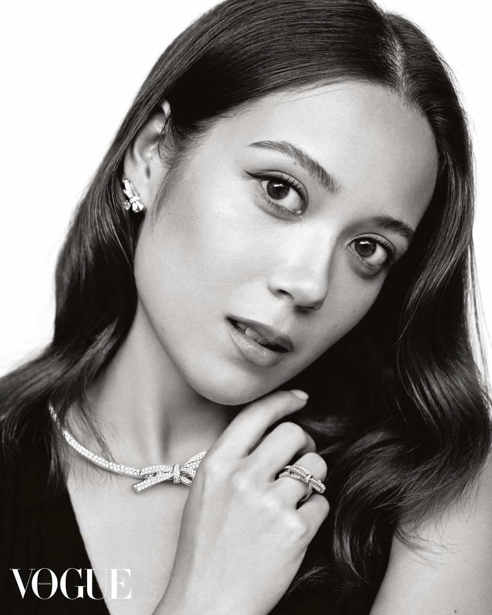 lauversdiscord's tweet photo. new photos of laufey for vogue hong kong!! https://t.co/djJamNaBH7