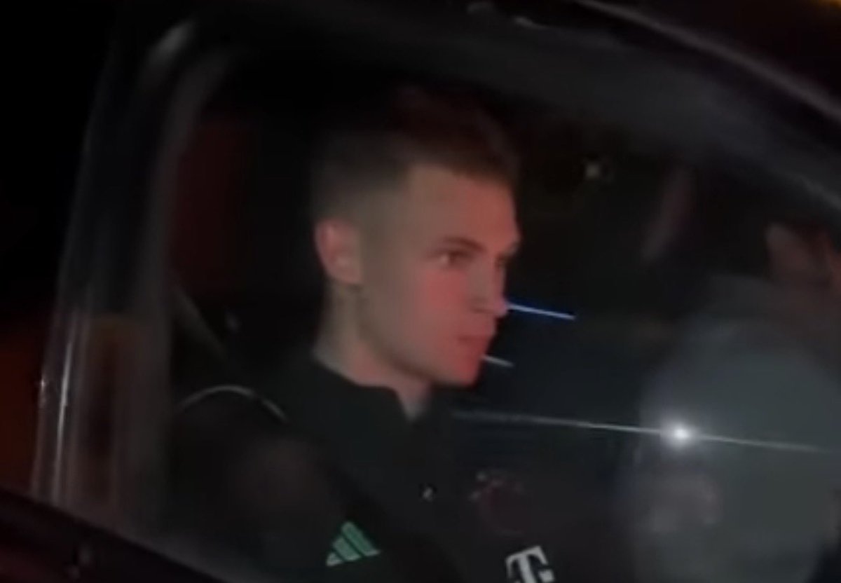 1900finn's tweet photo. Kimmich in der ersten Halbzeit gegen die Elfenbeinküste: https://t.co/HHKNzwUFlv
