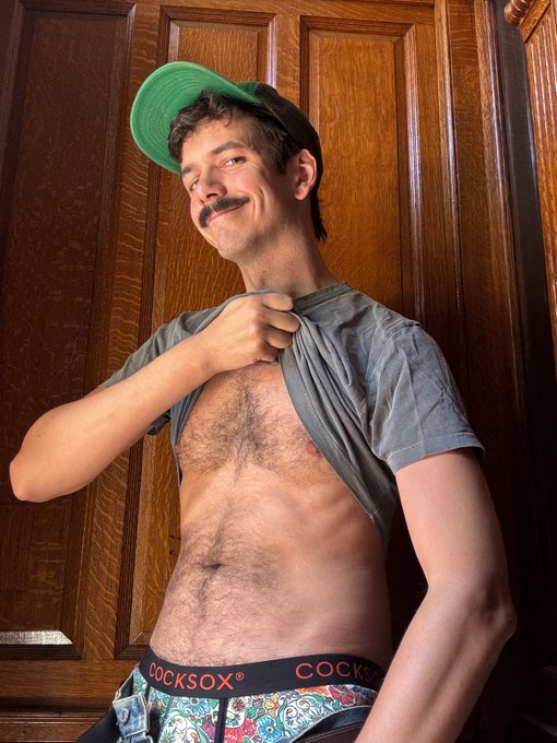 Jonah Wheeler - I’m feeling fuzzy and rubbable https://t.co/Rc4Qcd1BRg