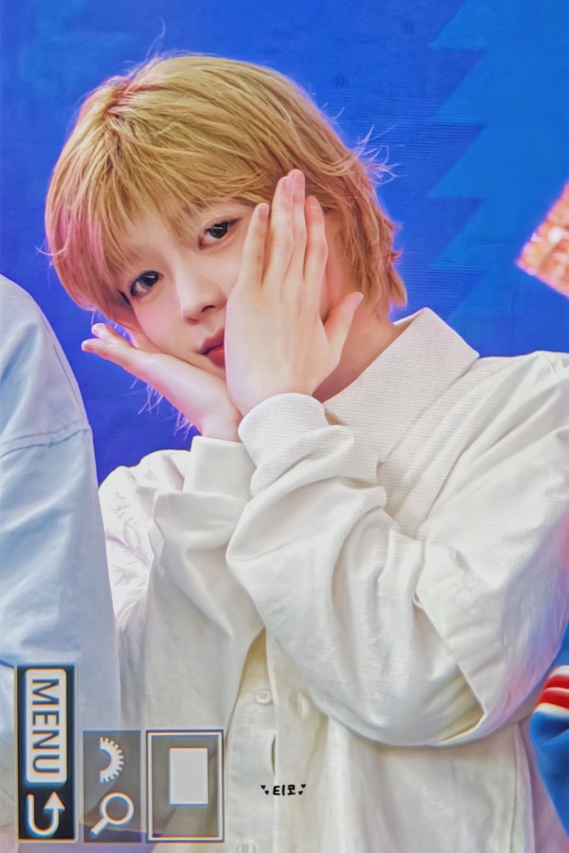 yumaarchive's tweet photo. 260620 Pyrkon

#루네이트 #LUN8 
#유우마 #YUMA #ユウマ https://t.co/hAIBq0EkxG