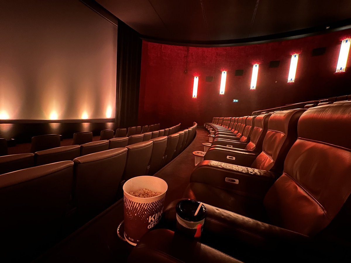 TheRealNetsu's tweet photo. Watching Backrooms by myself in a completely empty cinema feels so meta. https://t.co/DVI3Xi1Ob3