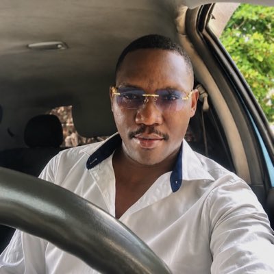DonsTrois's tweet photo. #NouvellePhotoDeProfil https://t.co/DyHqUhek2c