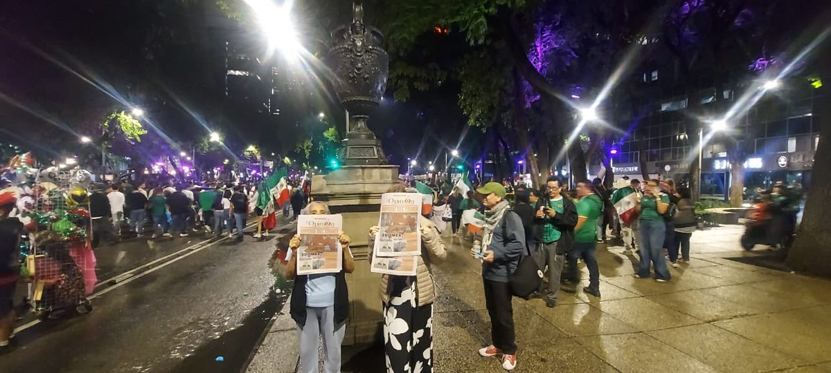 SimonLevyMx's tweet photo. Vamos a cada plaza pública de México ya, a cada parque y a cada rincón de México.
La información directa a toda la ciudadanía en tiempo real, sólo con los valientes:
GRUPO SOL EDITORIAL a ras de suelo y con la gente https://t.co/cHsYIytD2E