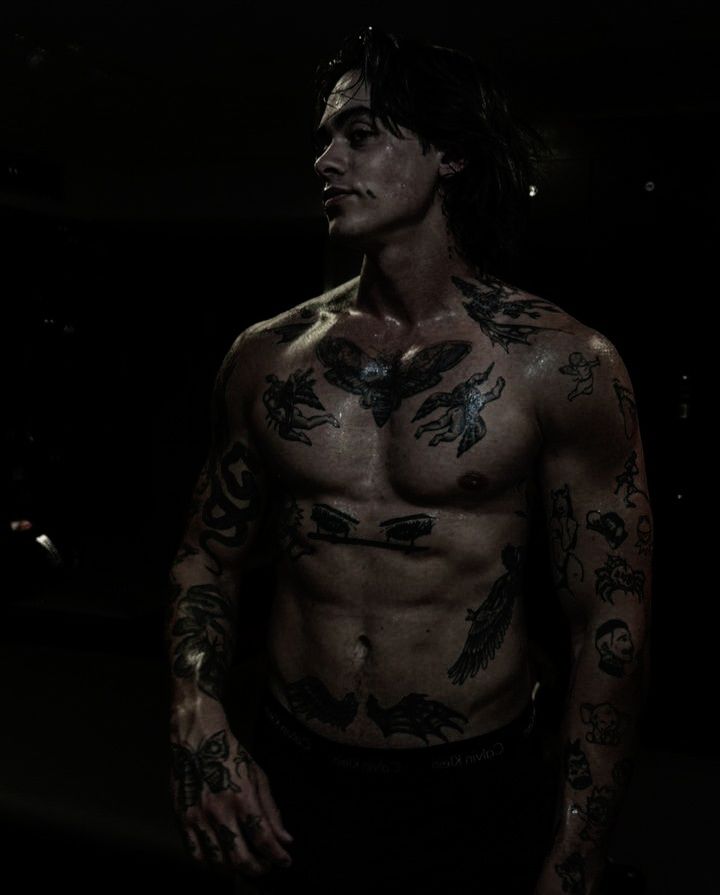BryanSmithBwC's tweet photo. &amp; —𝙵𝚒𝚐𝚑𝚝 𝚘𝚗𝚕𝚢 𝚏𝚘𝚛 𝚝𝚑𝚎 𝚝𝚑𝚛𝚘𝚗𝚎. — &amp; https://t.co/nE76uuFrzl