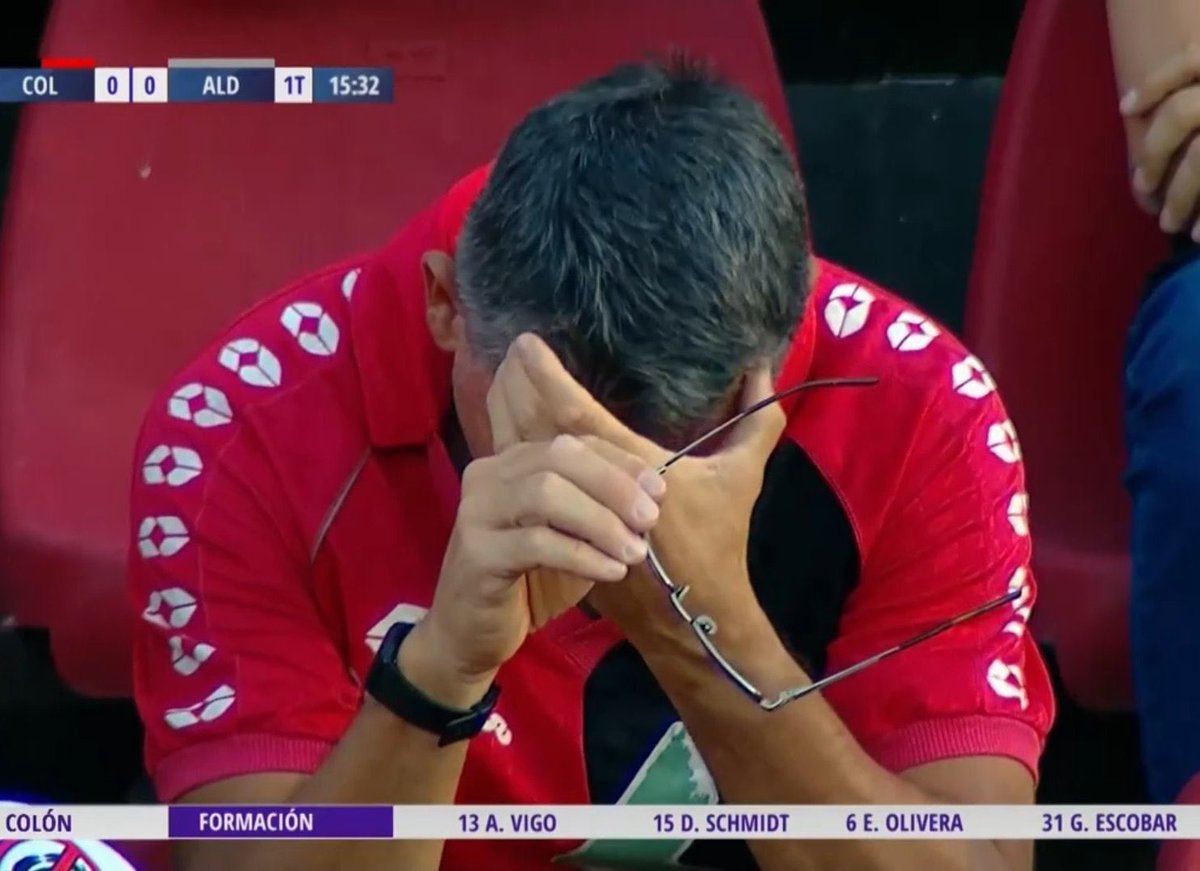 SomosColon10's tweet photo. Que dolor de ojos loco. Estoy así https://t.co/38YuRx7y0d