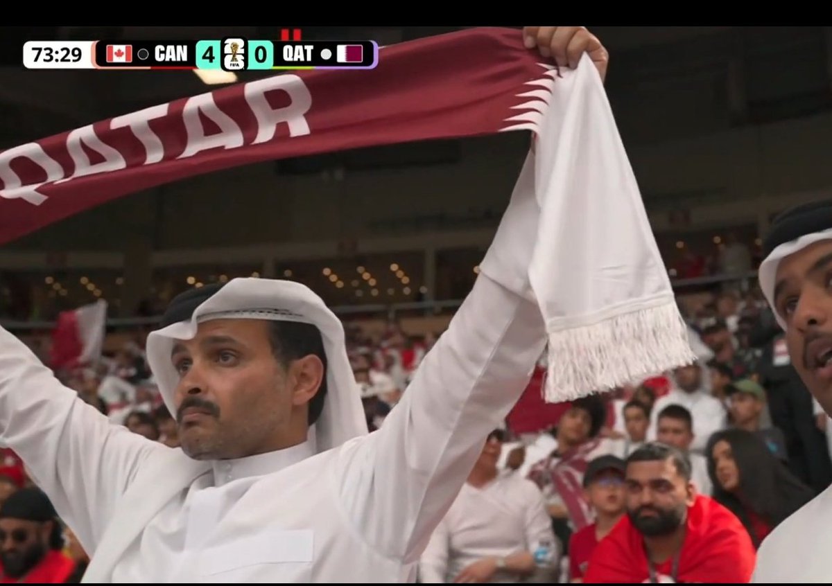 ssjs75's tweet photo. يشجع بروح  وراية العز  خفاقه
        وسواعده تحمل  راية شانها غالي
ترى المنتخب ماهان بقلوب عشاقه
        ونجدد  ثقتنا فيه  والظن به عالي
        
              #كاس_العالم_٢٠٢٦ 
  
 #العنابي https://t.co/MXqqCT5T9W