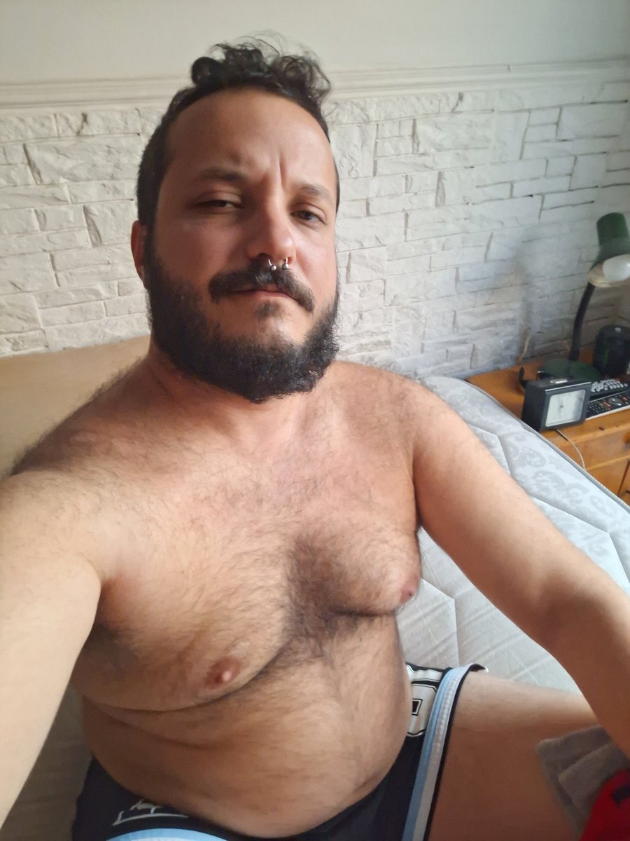 AlejandroManias's tweet photo. el único gordo que no arrancó a tomar ozempic que van a ver en su TL https://t.co/2PNDVEiHIh