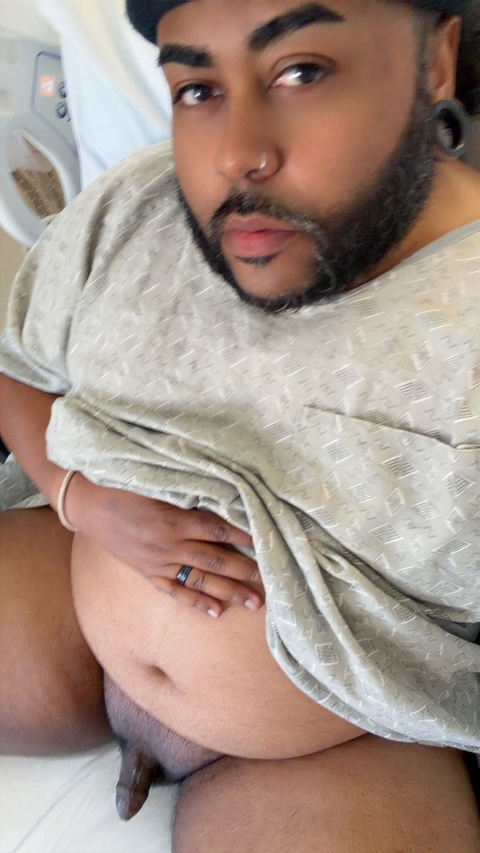 jay_bibottom's tweet photo. At the ER ๐ but I so horny all I can think about is some cock. In my mouth and my ass and itโs hot that Iโm naked under this. #bottom #smalldick #dIteen
#chub #gayteen #chudai #chubby
#teenbbc https://t.co/xPpgBdhOv5