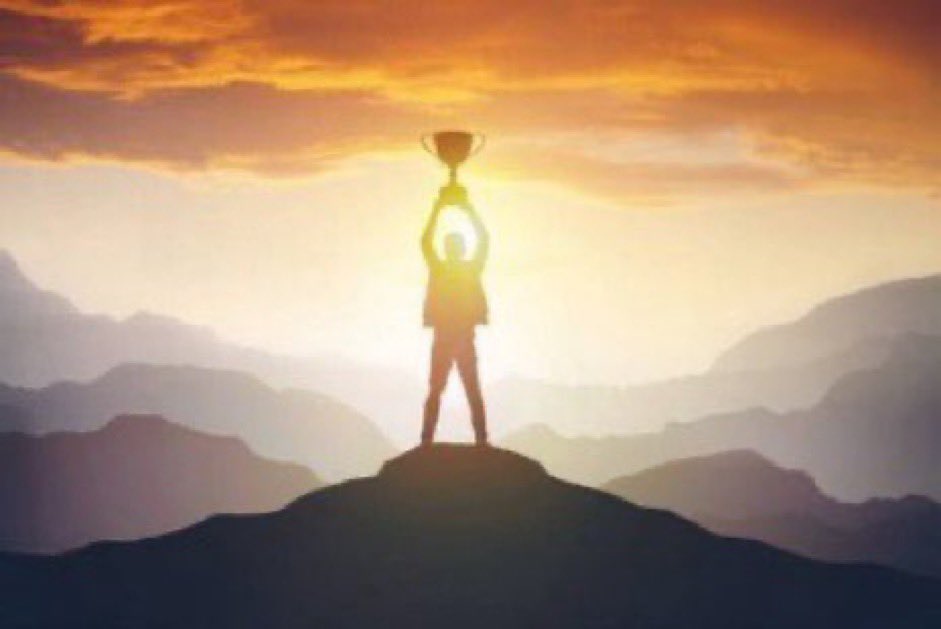 lucvrys's tweet photo. @Sp1nnenlilie art so beautiful that I too feel like a champion https://t.co/uKgVlTpWAF