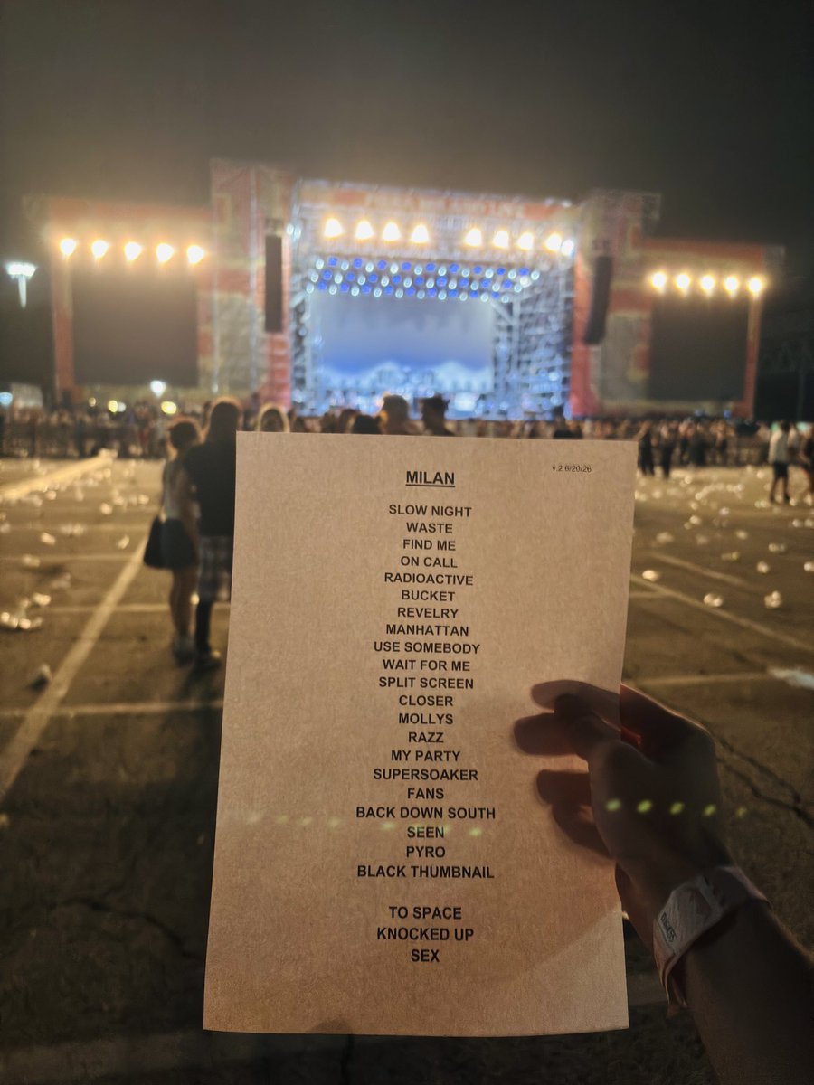 jrdnruss's tweet photo. Fucking hell. What a gig that was, topped Berlin. Thanks to Caleb for the shoutout to us and Fans’ debut this year, brilliant night. Roll on Vienna lads 🇦🇹 @youngfollowill @doctorfollowill https://t.co/51sW7eXC9e
