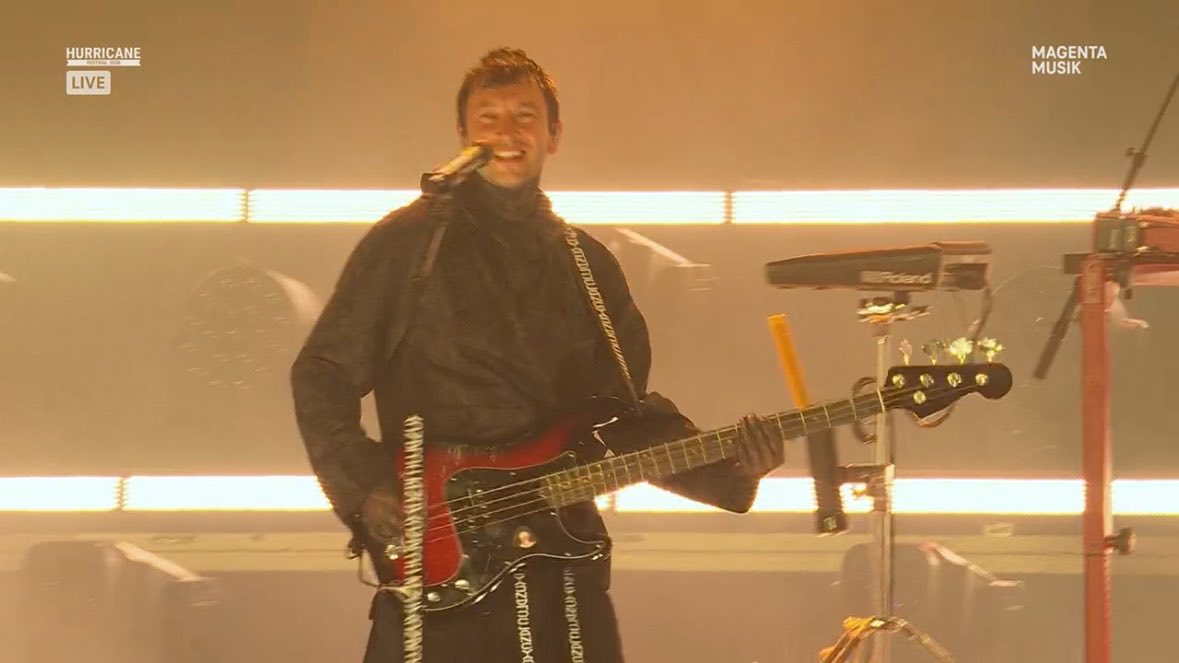 adversaiire's tweet photo. he’s so freaking beautiful and his smile could cure generations https://t.co/9HGQd1bpzW