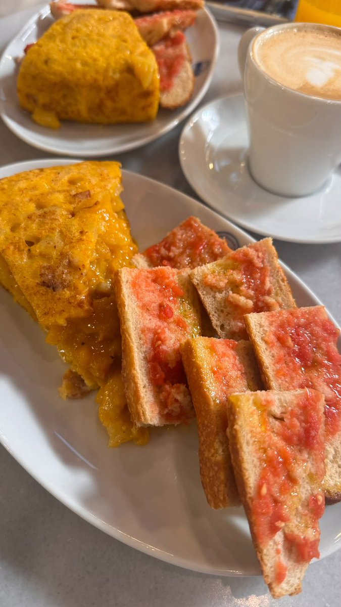 kelccccccy's tweet photo. 3. Desayunar tortilla en mantequerías (100/10) https://t.co/IrhYnUWHWZ
