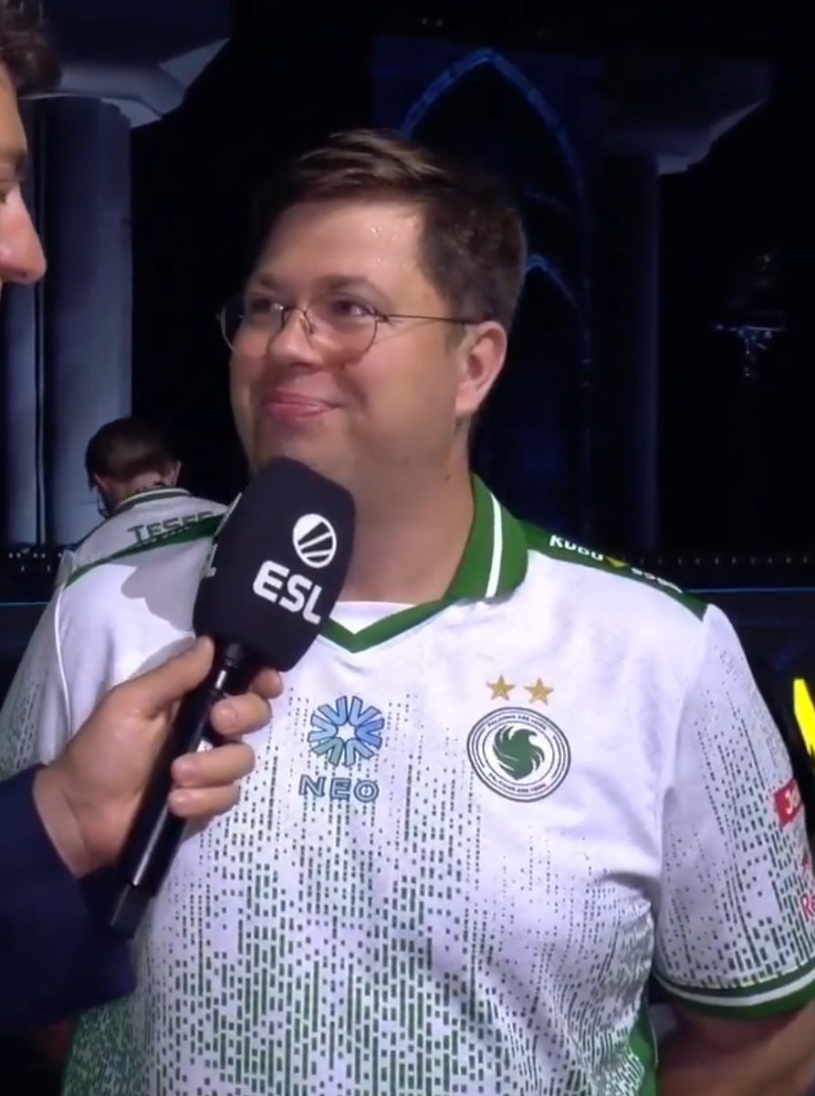 TheCSTimes's tweet photo. karrigan to OJ on facing FalleN in the finals:

"He has done a fantastic job in FURIA, what can I say, I have huge respect for him, and I think he has huge respect for me, we were there in the beginning, fighting each other, and we are still both fighting with people complaining about age, but yet, both of us are in the Major Finals.

So I don't think age matters that much, maybe on the scoreboard."

(via @ESLCS)