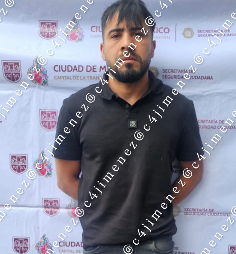 c4jimenez's tweet photo. VENEZOLANOS y COLOMBIANO LADRONES de RELOJES
Yonda Yenluis Silva 🇻🇪
Brayan Rico 🇨🇴 
Alirio Ramírez 🇨🇴
Jeferson Toro 🇻🇪
Andaban armados, en motos robando relojes finos en @AlcaldiaMHmx @AlcaldiaAO @BJAlcaldia 
Agentes de Inteligencia de @SSC_CDMX los detuvieron. https://t.co/B0DRw0W0lU